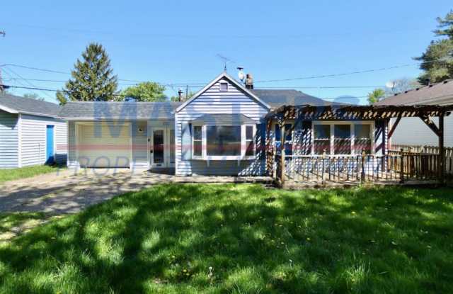 Cozy & Convenient Toledo Rental in a Great Neighborhood photos photos