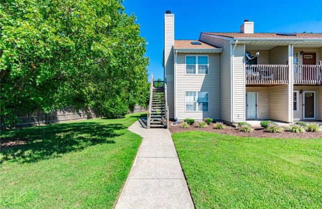 3674 Towne Point Road - 3674 Towne Point Road, Portsmouth, VA 23703