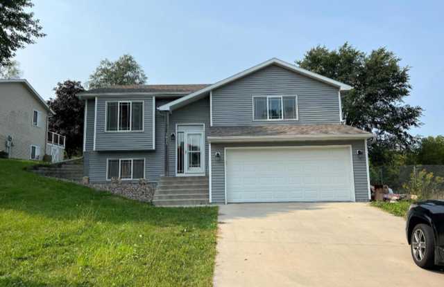 1811 3rd Ave SW House Gallery 1