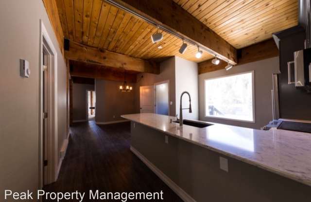 717 Sixth St. Unit F Gallery 4