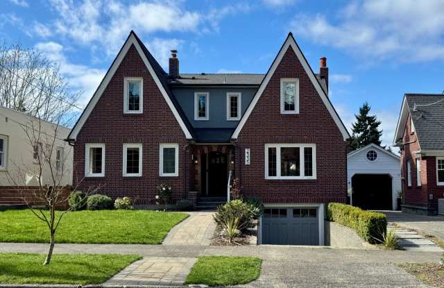 Admiral District~West Seattle Home - 2335 47th Avenue Southwest, Seattle, WA 98116