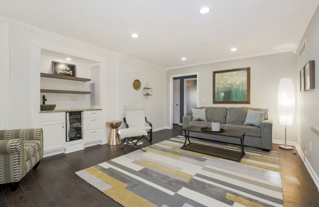 2285 East Red Bridge RoadBEDROOM 3A - 658790https://livehomeroom.com/2404 Gallery 3