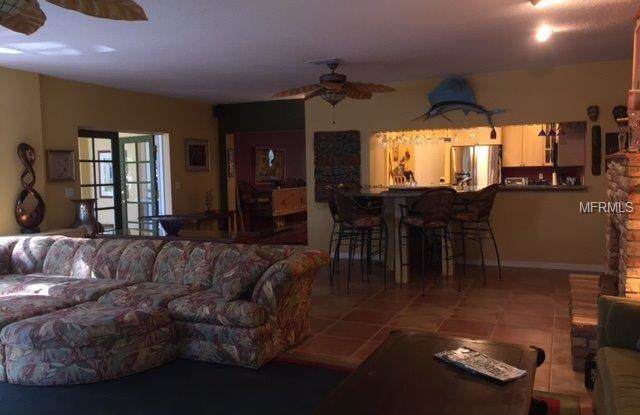 8637 TWIN LAKES BOULEVARD Gallery 4