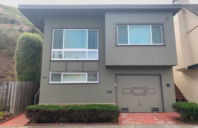 Newly Refinished 2 Bed, 1 Bath + Bonus Room - Twin Peaks Home - 66 Aquavista Way, San Francisco, CA 94131