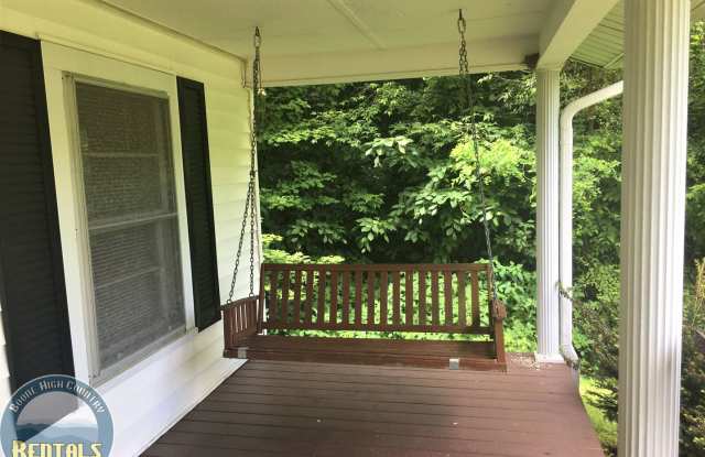 Historic Farmhouse in Vilas! Gallery 3