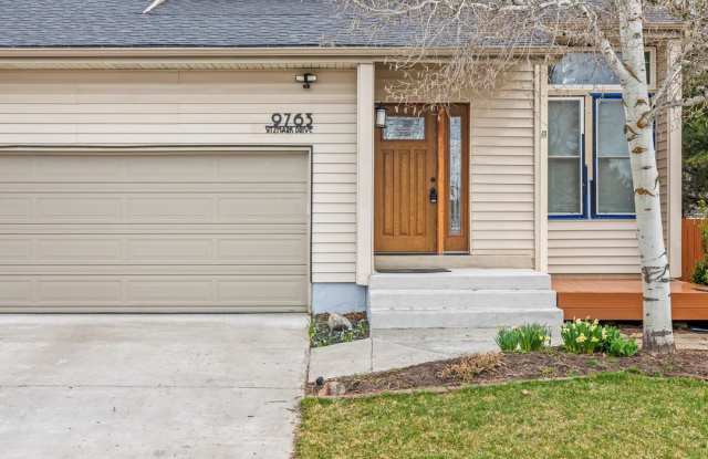 Upper East 5 Bedroom Sandy Home photos photos