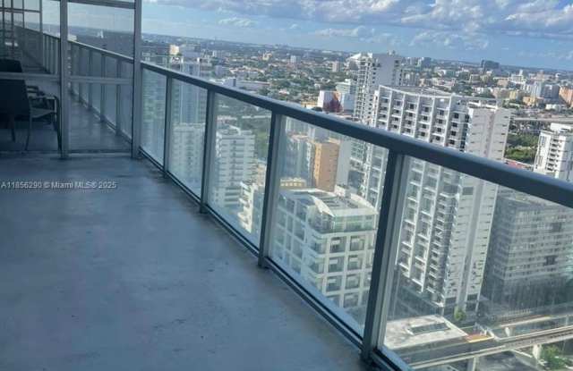 1111 SW 1st Ave photos photos