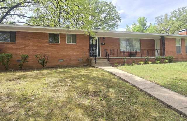 7200 Apache Street photos photos