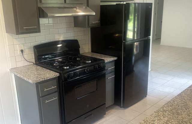 8706 Oakhaven Gallery 2