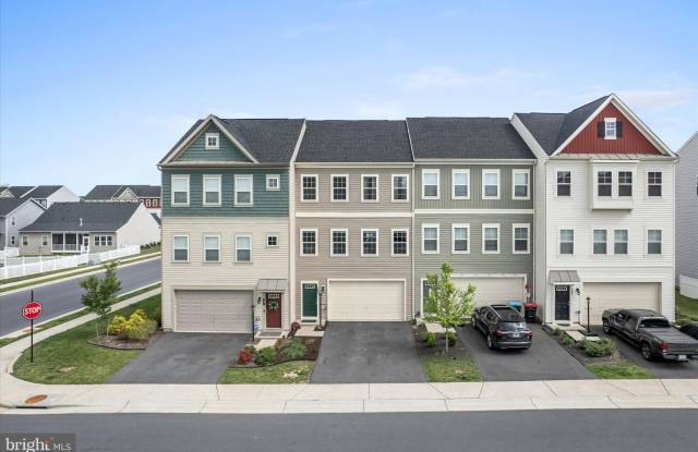 203 STARRY WAY Drive - 203 Starry Way Drive, Frederick County, VA 22656