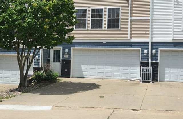 2 bed 2 Bath Town House photos photos