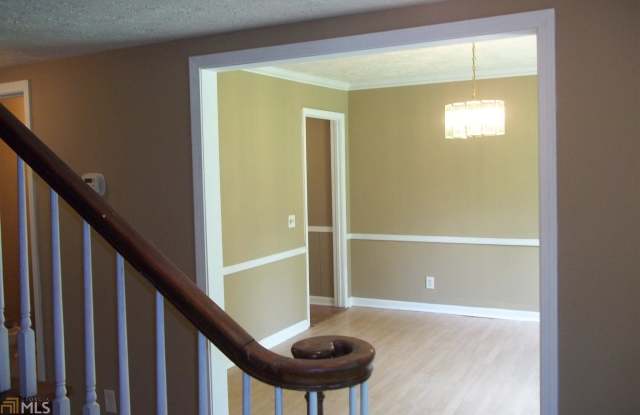 1587 Colonial South Dr Gallery 2