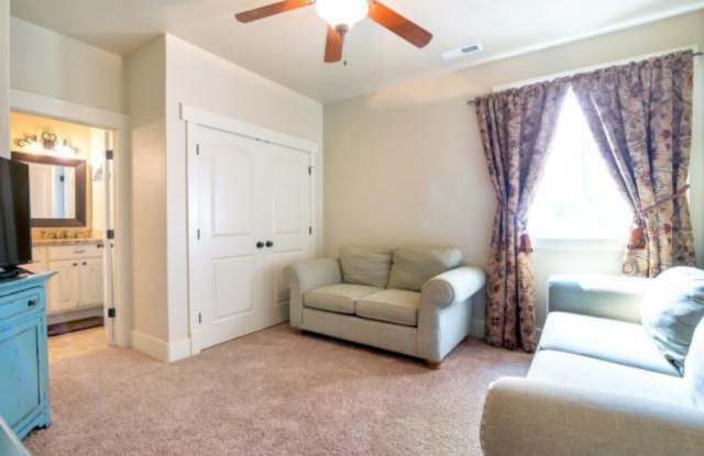 1971 N Callaway Dr Gallery 2