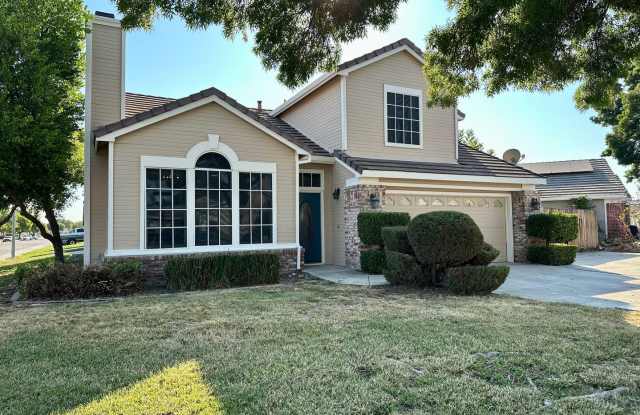 3 bedroom 2.5 bathroom corner lot photos photos