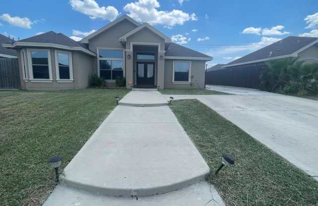 2121 Fox Borough Drive - 2121 Foxborough Drive, Eagle Pass, TX 78852
