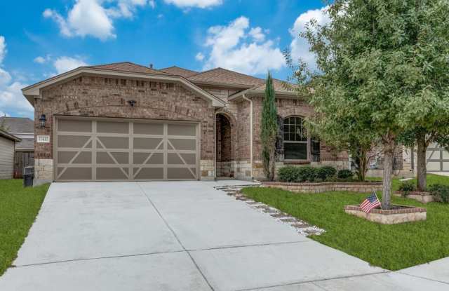 IMMACULATE 3bd/2ba/2gar/Office/Studay in Cobblestone Available NOW! photos photos
