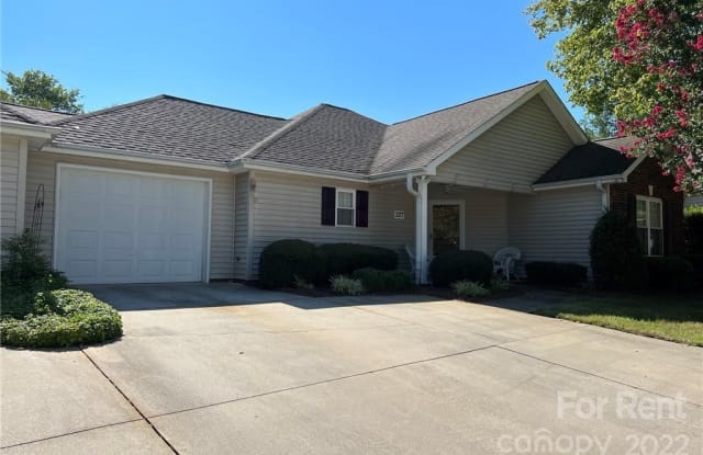 227 Oak Village Parkway - 227 Oak Village Parkway, Mooresville, NC 28117