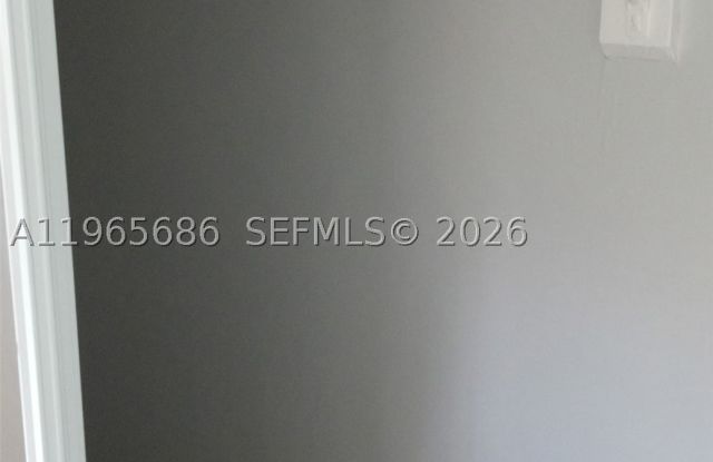 1855 Cleveland St Gallery 4