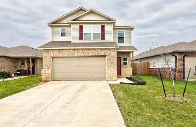 Fully Fenced 3 Bedroom! photos photos