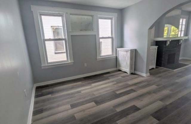 228 Renner Ave Gallery 1