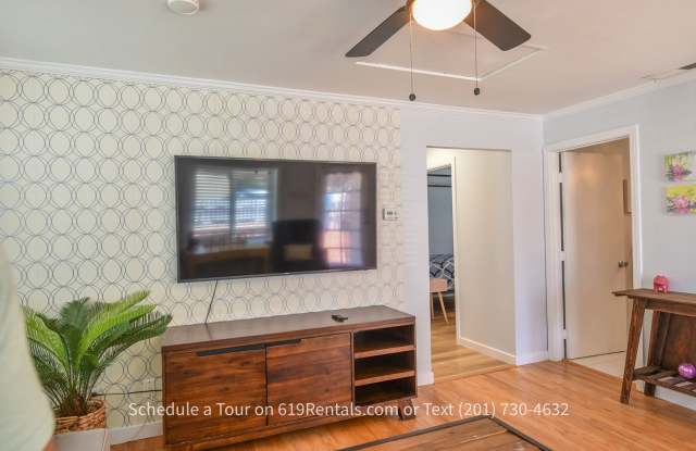 Remodeled 3 Bedroom, 2 Bath House Gallery 4