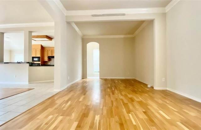 5035 Golfside Drive Gallery 2