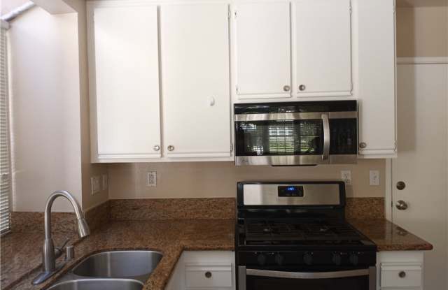 16521 Greystone Drive Gallery 3