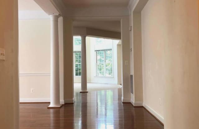 2894 TANZANITE PLACE Gallery 2