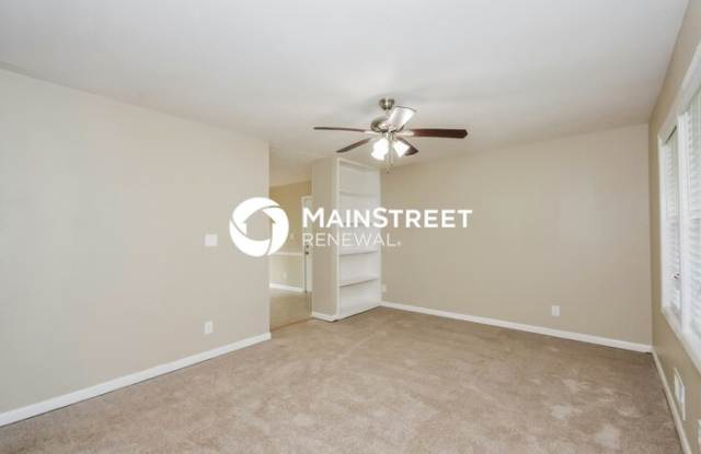 464 Pinecrest Drive Gallery 3