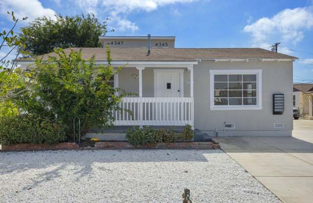 Bright 2-Bed, 1-Bath Home in the Heart of San Diego Living photos photos