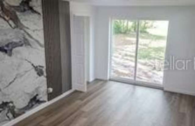 1152 NE 9 Street Gallery 4