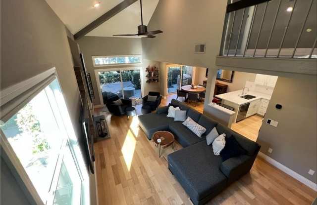 7911 Woodlake Drive Gallery 2