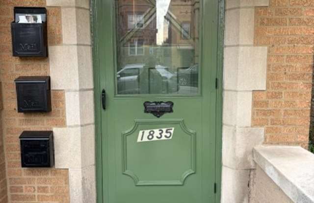 1835 Home Ave Gallery 2