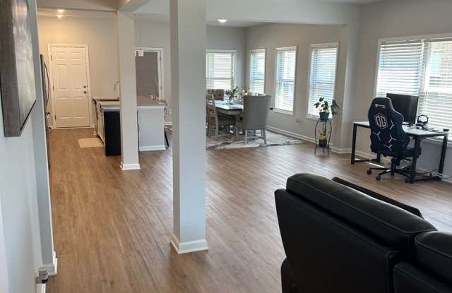 Beautiful Home in Boardwalk Subdivision in Athens Gallery 3