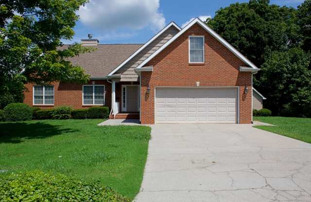 For Rent - Charming 3BR/2BA Home in Mackenzie Place Subdivision in Maryville. photos photos