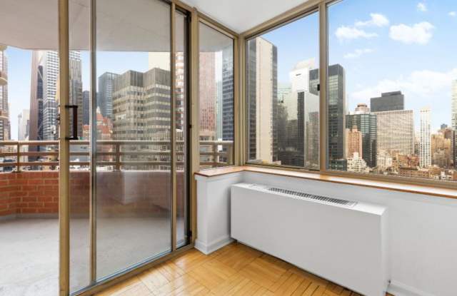 236 East 47th Street Gallery 4
