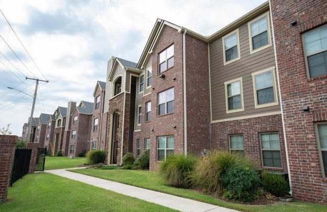 835 S Donaghey Ave Unit C31 photos photos