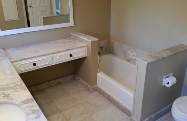 4040 Olive Avenue - 4040 Olive Avenue, Long Beach, CA 90807