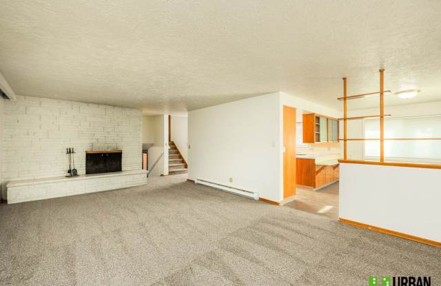 Spacious 4-Bedroom, 3-Bath Home with Fenced Yard in Spokane Valley Gallery 4