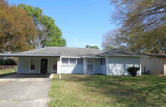 306 Bridal Wreath Ave., Orange, TX 77630 - 306 Bridal Wreath Avenue, Orange, TX 77630