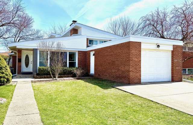 9131 Kilbourn Avenue - 9131 Kilbourn Avenue, Skokie, IL 60076 9131 Kilbourn Avenue - 9131 Kilbourn Avenue, Skokie, IL 60076