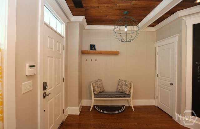 219 Lake View Drive Gallery 3