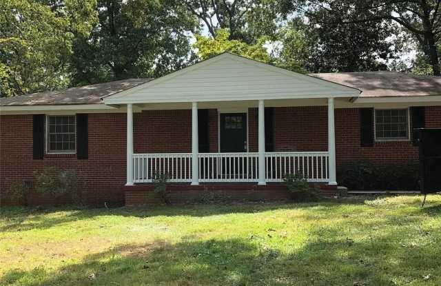 3211 HOWELL Drive SE photos photos