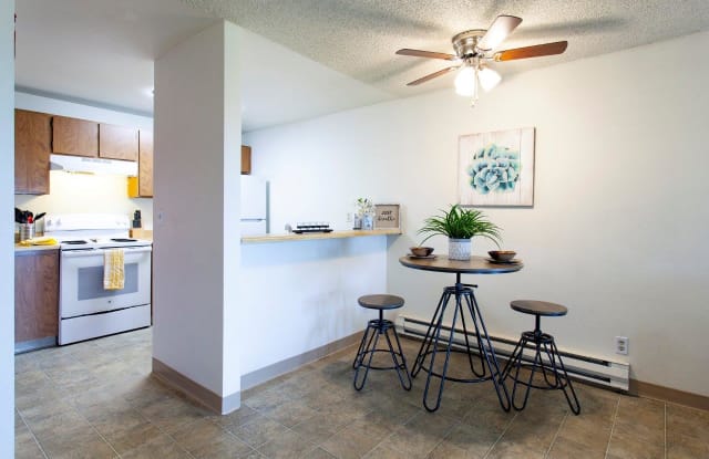 Arborpointe Gallery 4