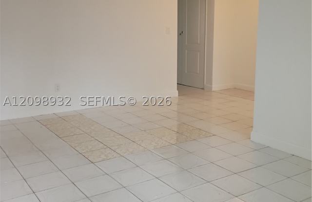 1935 Normandy Dr Gallery 2