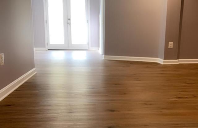 1742 ANN SCARLET COURT Gallery 4
