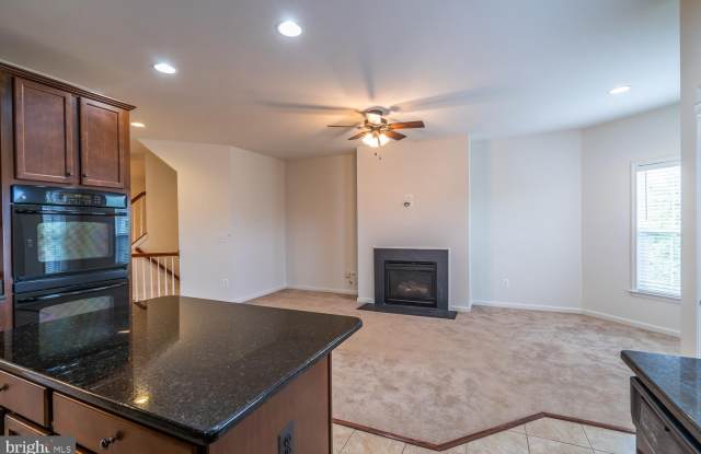 42424 GREAT HERON SQUARE Gallery 2