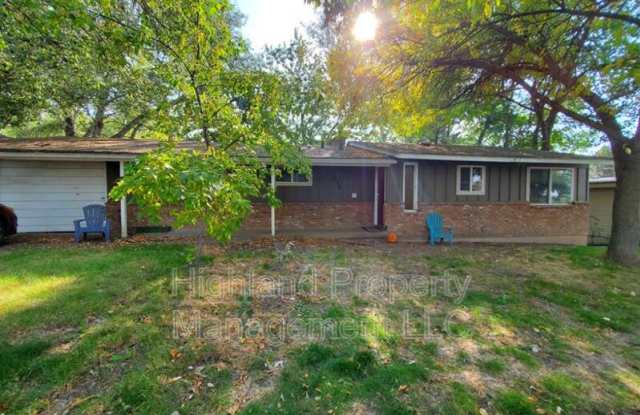 1248 NE Hillside Dr. - 1248 Northeast Hillside Drive, Pullman, WA 99163
