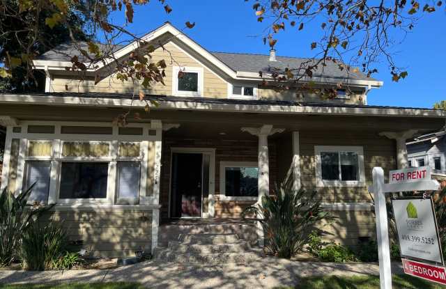 Beautiful 4 Bedroom, 2 Bath Home in Downtown San Jose - 725 East Julian Street, San Jose, CA 95112