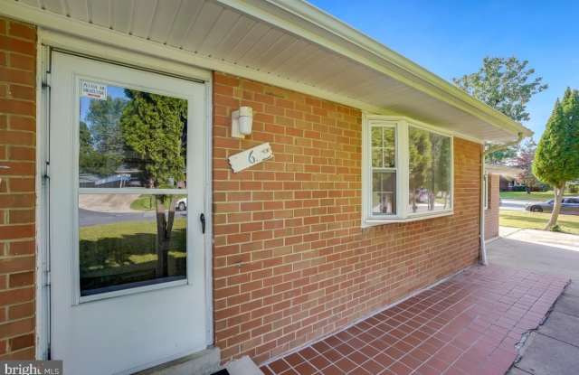 6 KERWOOD Court Gallery 4